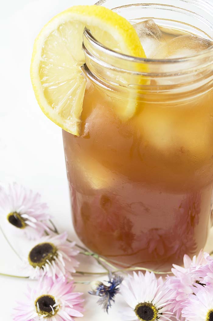 Refreshing Homemade Lemon Iced Tea