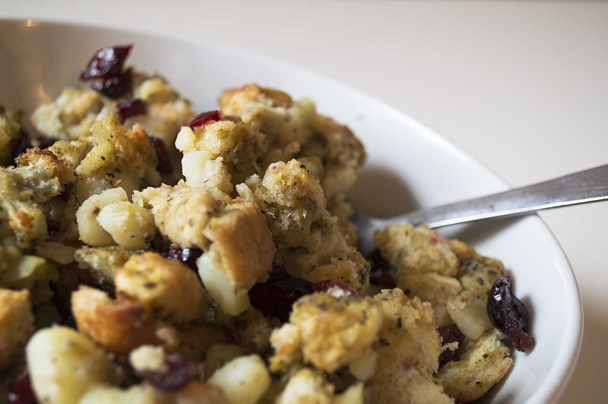 easy vegan stuffing with cranberry